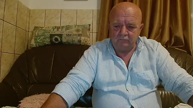 fullballs6 online show from October 10, 2:01 am