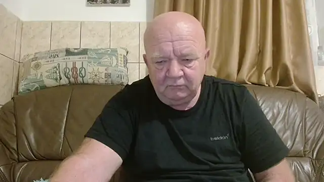 fullballs6 online show from October 20, 2:35 am