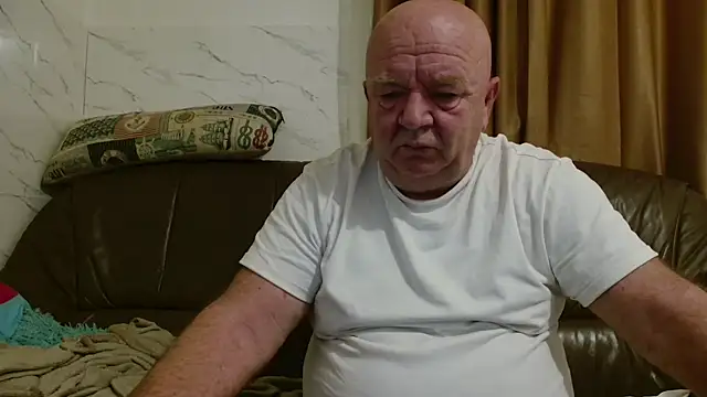 fullballs6 online show from February 12, 3:50 am