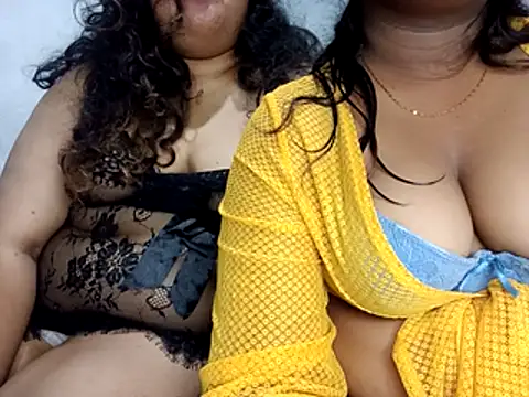 Snapshot of princesslesbi chatting on November 2, 6:46 pm princesslesbi online show from November 2, 6:46 pm