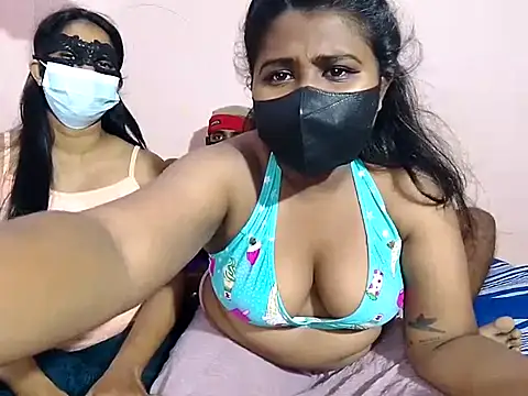 Snapshot of princesslesbi chatting on February 12, 6:09 pm princesslesbi online show from February 12, 6:09 pm