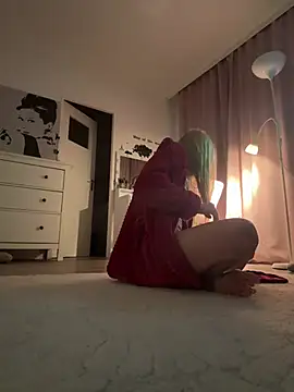 Snapshot of Naylee__ chatting on July 19, 7:54 pm Naylee online show from July 19, 7:54 pm