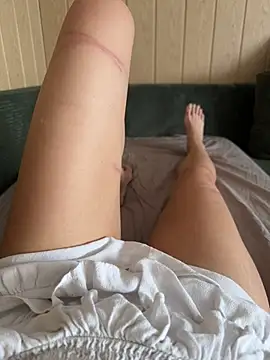 Naylee   online show from June 2, 9:53 am