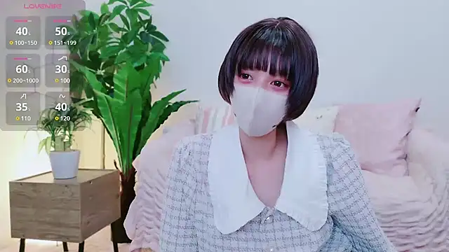 Snapshot of cohaku_329 chatting on February 18, 3:20 pm cohaku 329 online show from February 18, 3:20 pm