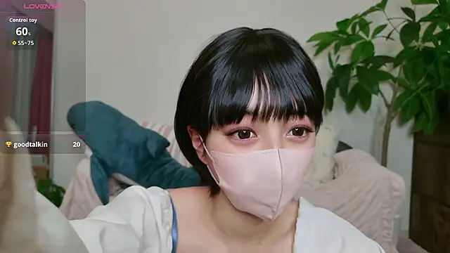 Snapshot of cohaku_329 chatting on November 18, 12:08 pm cohaku 329 online show from November 18, 12:08 pm