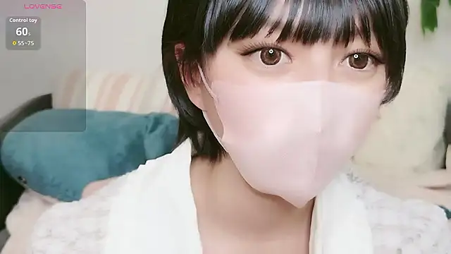 Snapshot of cohaku_329 chatting on November 25, 11:21 am cohaku 329 online show from November 25, 11:21 am