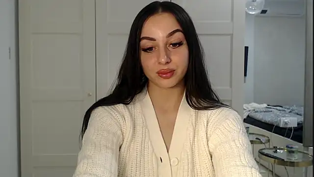 Snapshot of courtneyPerfect chatting on February 13, 2:50 pm courtneyPerfect online show from February 13, 2:50 pm