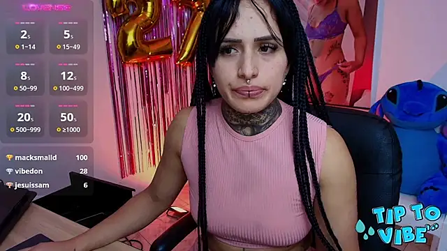 TinnaDawsom online show from March 18, 5:23 am