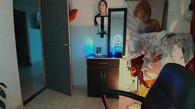 TinnaDawsom online show from February 28, 12:43 am