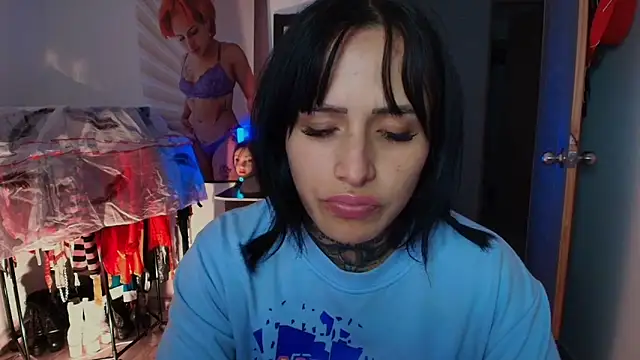 TinnaDawsom online show from February 5, 2:07 am