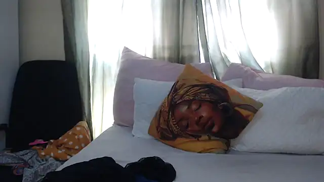 Foxybrownxx1 online show from February 25, 6:57 am