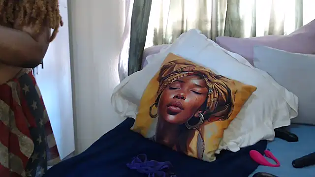 Foxybrownxx1 online show from November 22, 8:46 am