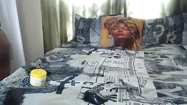 Foxybrownxx1 online show from October 21, 6:13 am