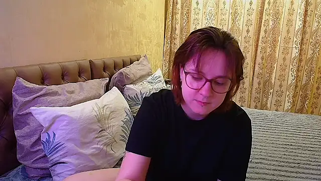 Rudy 02 online show from February 19, 5:37 am