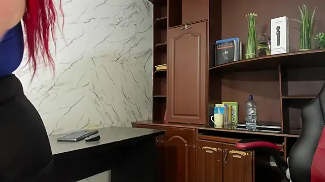 MirandaRossi online show from December 18, 2:38 am