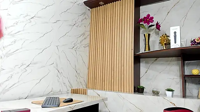 MirandaRossi online show from February 26, 2:55 am