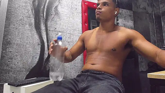 Derek Lustfordx online show from February 26, 2:16 pm