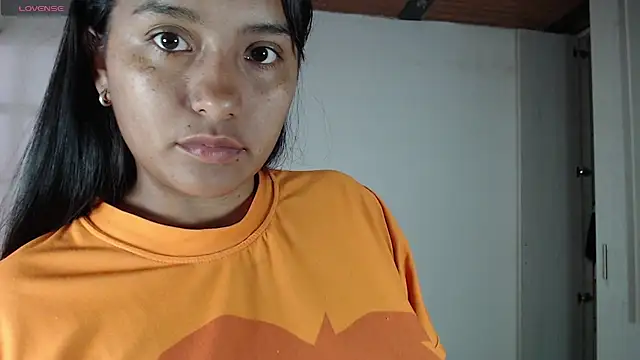 Snapshot of naomi_h1 chatting on June 23, 8:40 pm naomi h1 online show from June 23, 8:40 pm