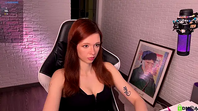 mirai meeow online show from December 2, 3:09 pm