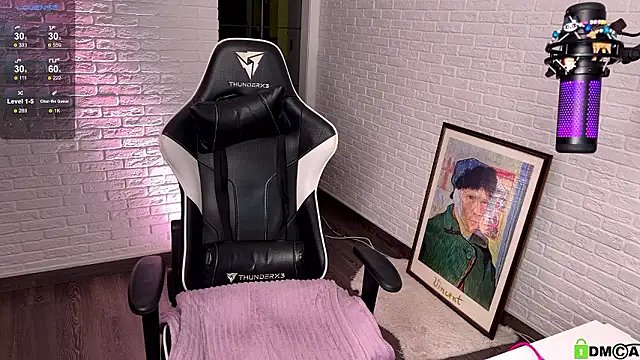 mirai meeow online show from December 4, 2:53 pm