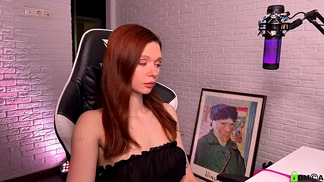 mirai meeow online show from December 8, 3:02 pm