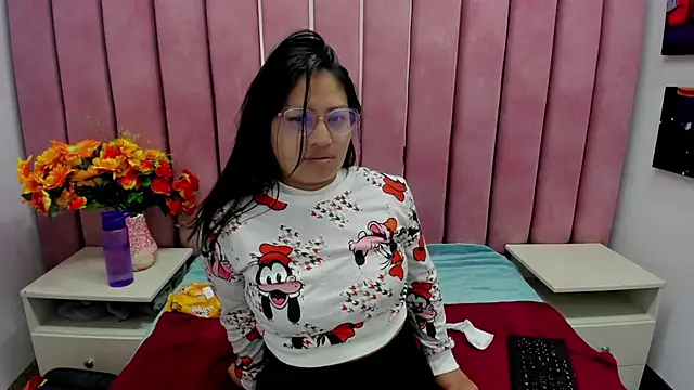 Miaa Smiith  online show from September 25, 3:01 am