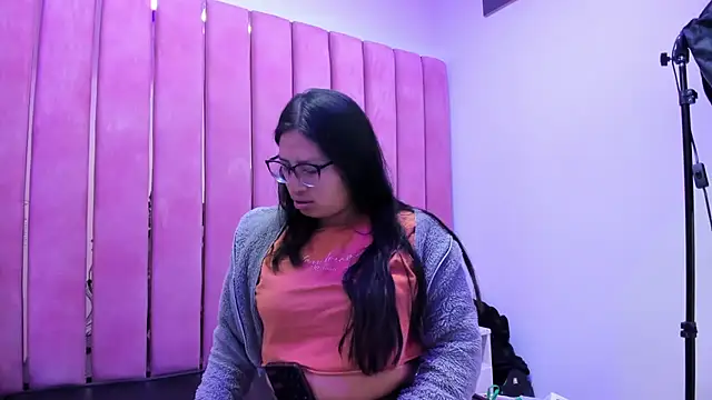 Miaa Smiith  online show from November 25, 3:29 am