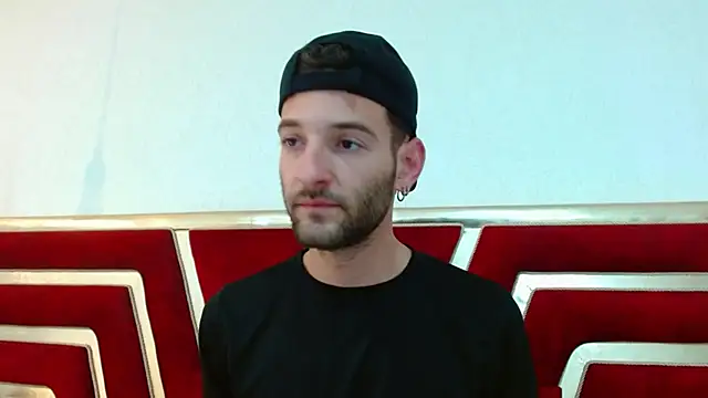 Snapshot of Christopher_saint chatting on April 8, 1:01 pm Christopher saint online show from April 8, 1:01 pm