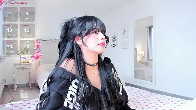 HannaKim online show from November 14, 5:16 pm