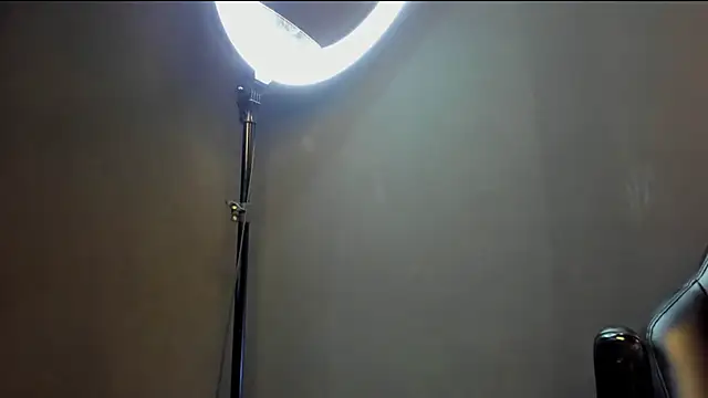 bradley smith online show from October 31, 3:47 am