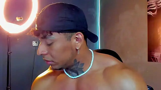 bradley smith online show from October 25, 9:30 am