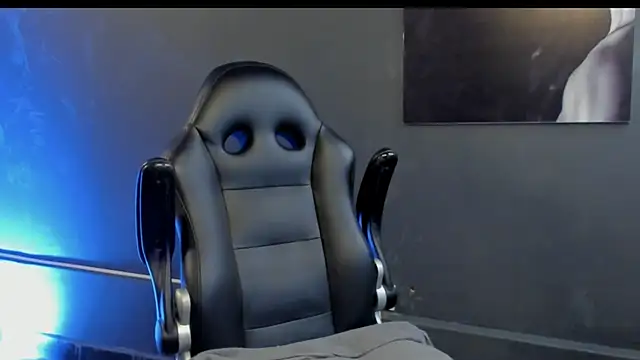 bradley smith online show from November 15, 8:46 pm