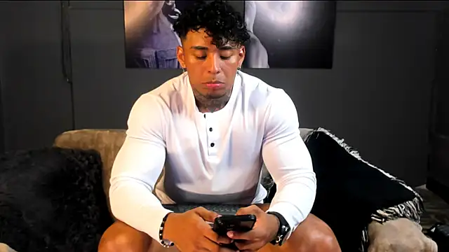 bradley smith online show from December 14, 8:09 am