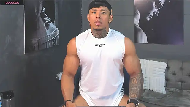 Snapshot of bradley_smith chatting on July 20, 1:46 am bradley smith online show from July 20, 1:46 am