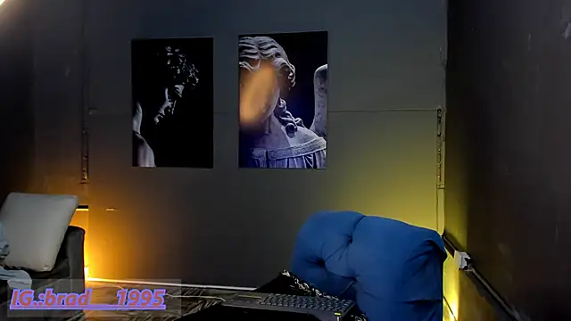 bradley smith online show from March 8, 3:37 pm