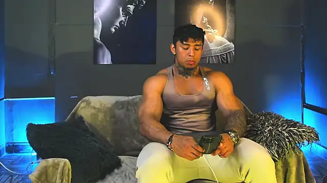 bradley smith online show from February 13, 9:26 pm