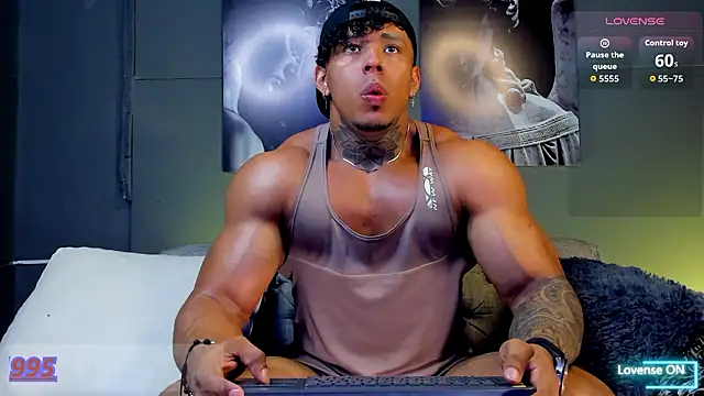 bradley smith online show from March 19, 11:16 pm