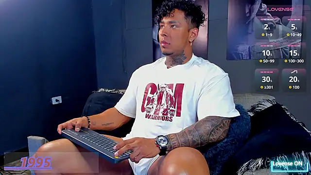 bradley smith online show from March 28, 9:27 pm