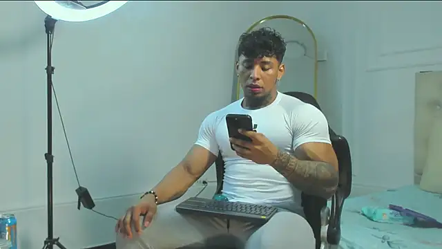 bradley smith online show from October 19, 2:09 pm