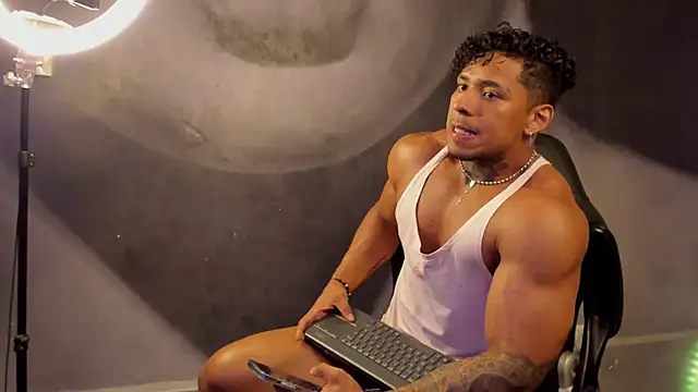 bradley smith online show from March 11, 6:52 am