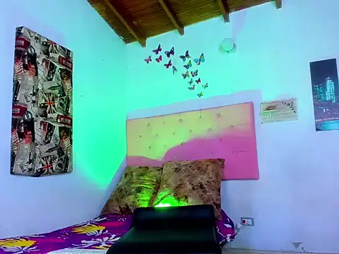 Snapshot of Ambarhilton chatting on October 30, 12:20 am Ambarhilton online show from October 30, 12:20 am