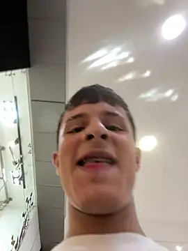 Snapshot of Belami_blake_ chatting on July 18, 9:23 pm Belami blake online show from July 18, 9:23 pm