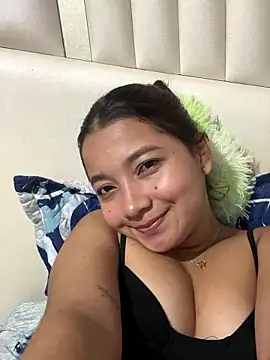 queen angelique online show from January 17, 2:37 am