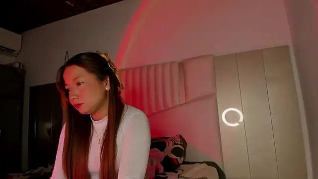 queen angelique online show from November 25, 2:01 am