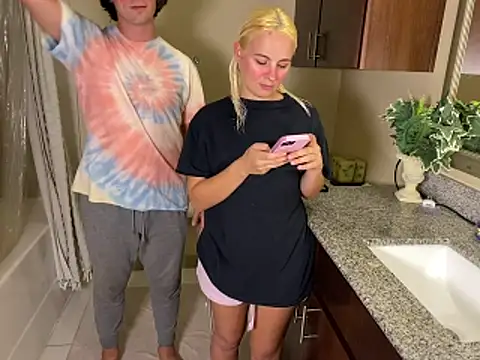 girlfriendmissy online show from April 8, 11:17 pm