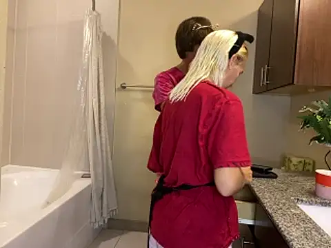 girlfriendmissy online show from October 31, 11:22 pm