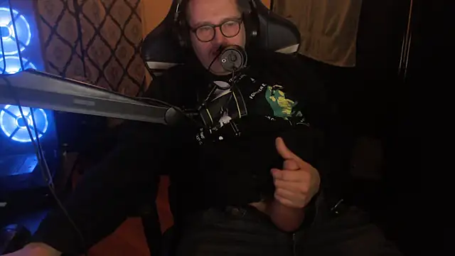 chicostick413 online show from February 9, 12:52 am