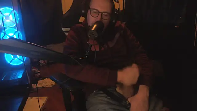 chicostick413 online show from November 17, 12:25 am