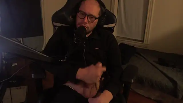 chicostick413 online show from September 27, 1:45 am