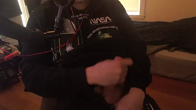 chicostick413 online show from March 12, 2:12 pm